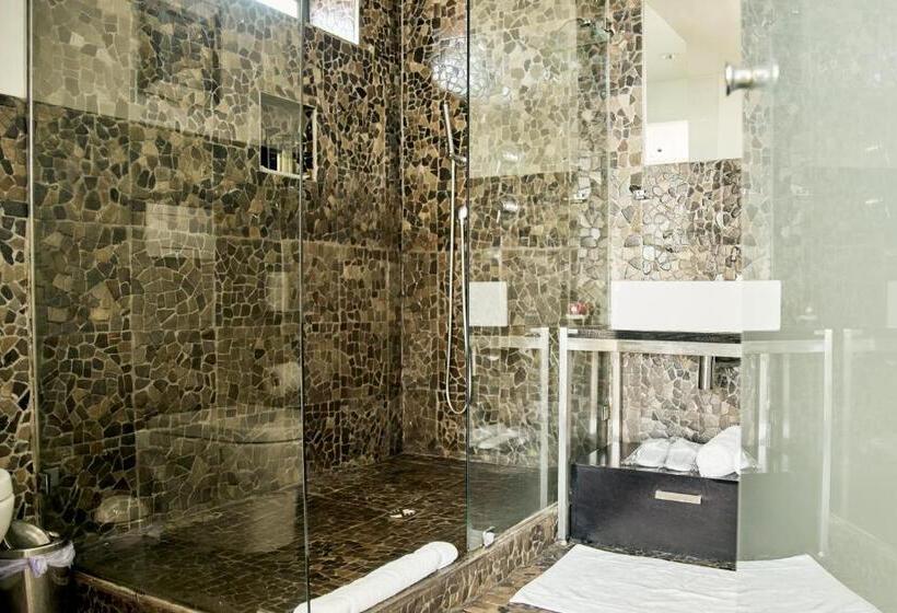اتاق لوکس, Dysart Boutique Hotel   Solar Power