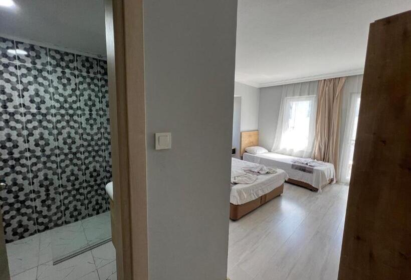 Quarto Triplo Estandar, Ibrahim Bey