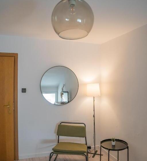 Номер Стандарт Индивидуальный Совместная Ванная, Moon Hostel Warszawa