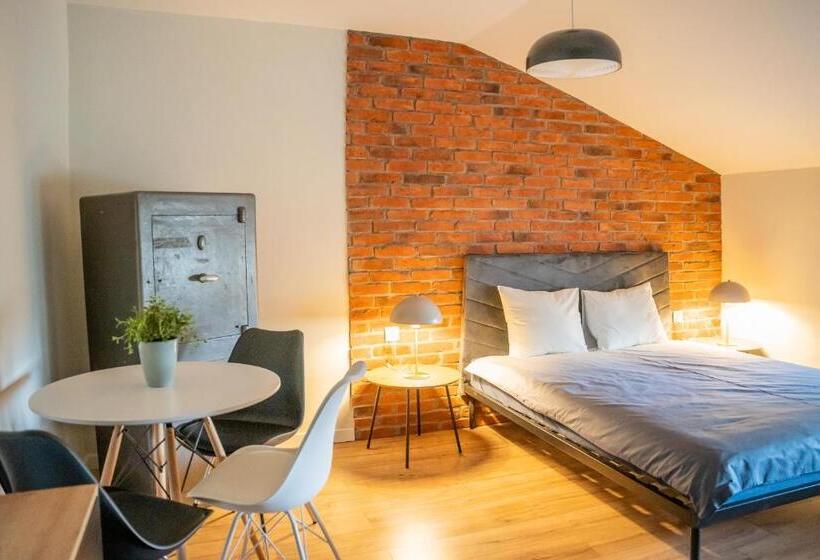Люкс, Moon Hostel Warszawa