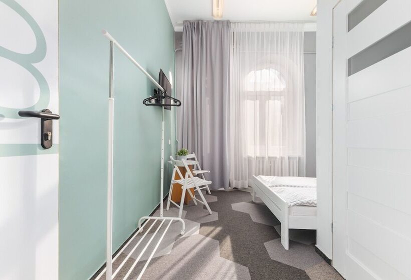 Номер Стандарт, Moon Hostel Warszawa