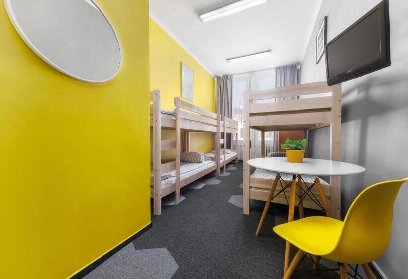 Номер Стандарт Совместная Ванная, Moon Hostel Warszawa