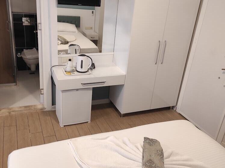 Номер Deluxe Вид на Город, Amsterdam Otel & Suite