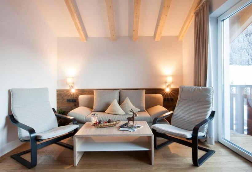 Люкс Superior 2 Спальни, Erlebnishotel Fendels
