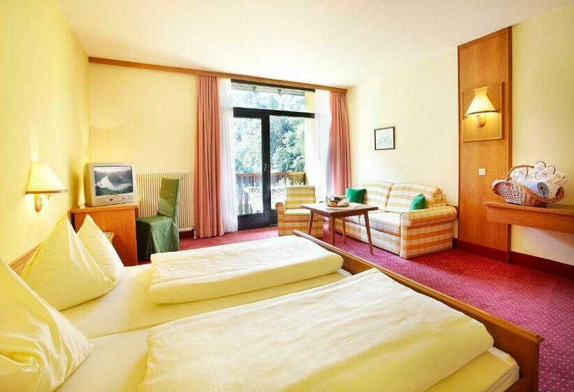 Номер Стандарт Вид на Сад, Riverresort Donauschlinge