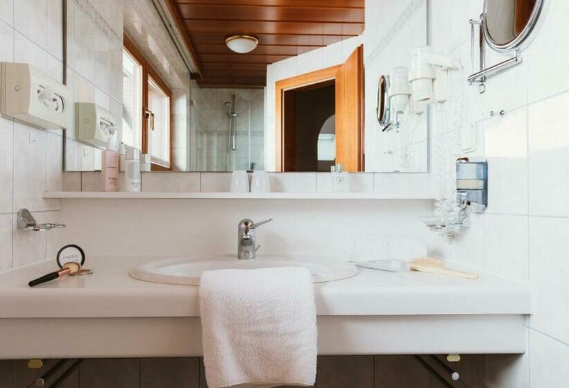 Номер Стандарт, Gartenhotel Linde 4 Sterne Superior