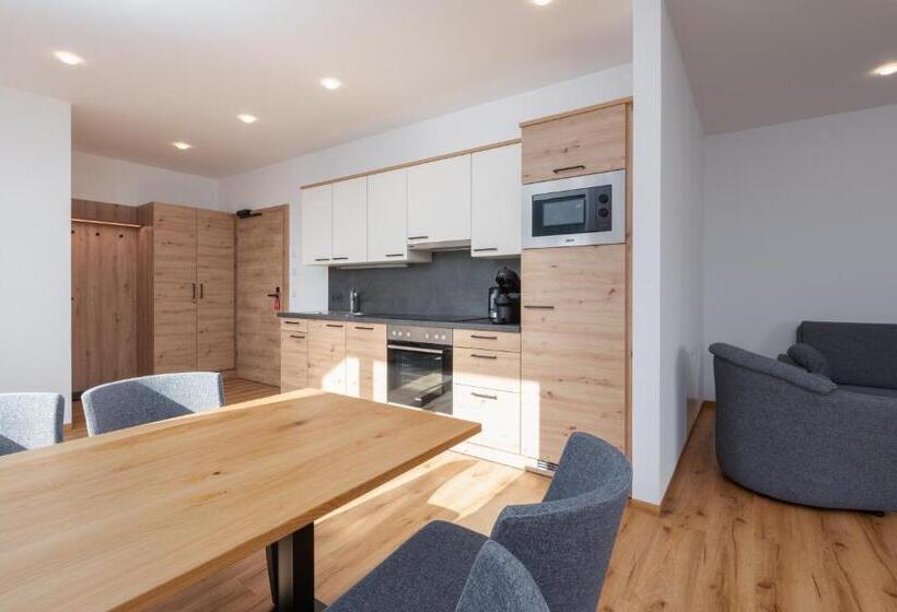 Апартаменты 1 Спальня, Schönberger