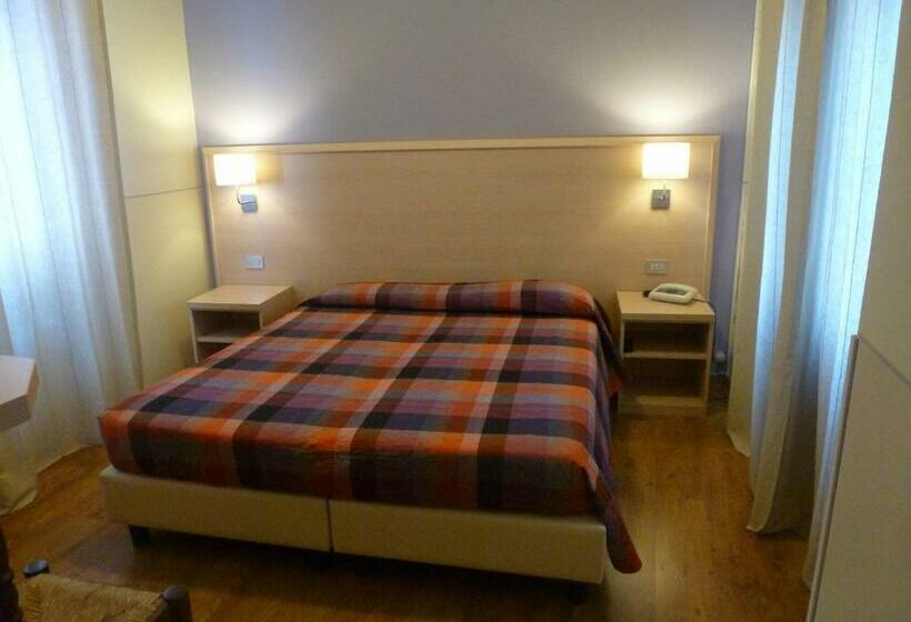 Quarto Estandar Individual, Da Cesare