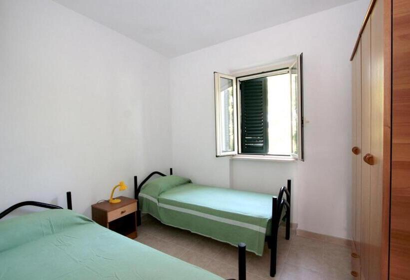 Apartamento 2 Dormitórios, Residence Delfino