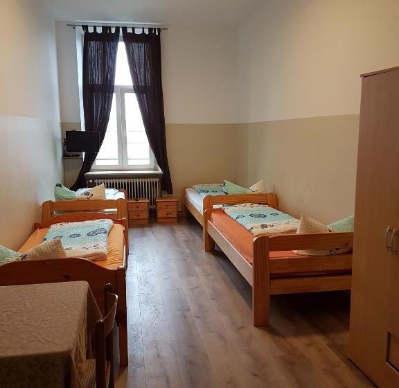 Четырехместный Номер Стандарт, Pension Im Bett