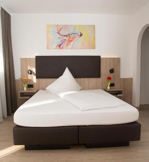 Quarto Estandar, Alter Hof