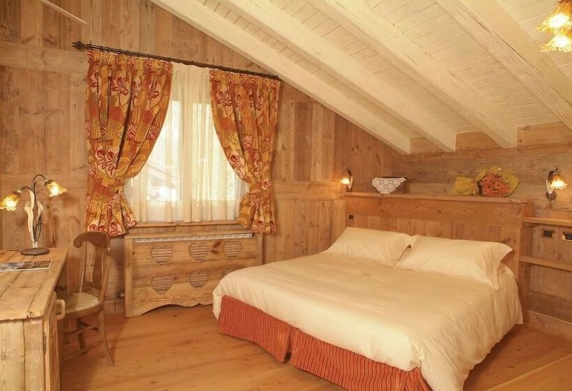 Quarto Estandar, La Rouja