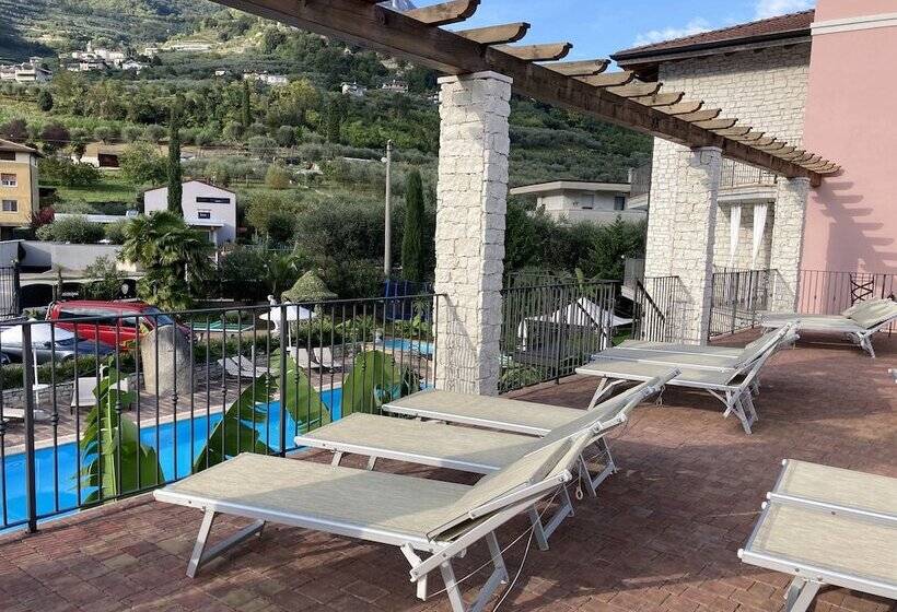 2침실 아파트 정원 전망, Residence Segattini