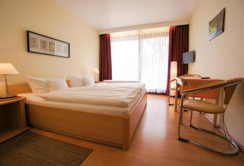 Номер Стандарт, Pension Winkel