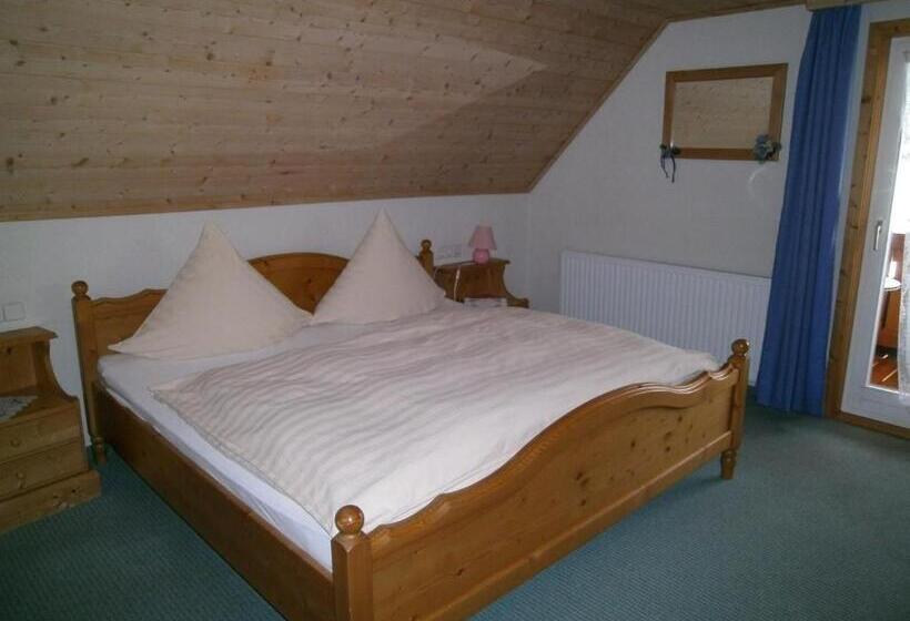 Номер Стандарт, Schwarzwaldgasthaus Salenhof