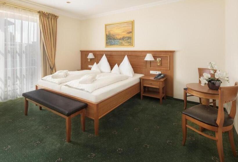 سوییت لوکس, Schweizer Hof Thermal Und Vital Resort