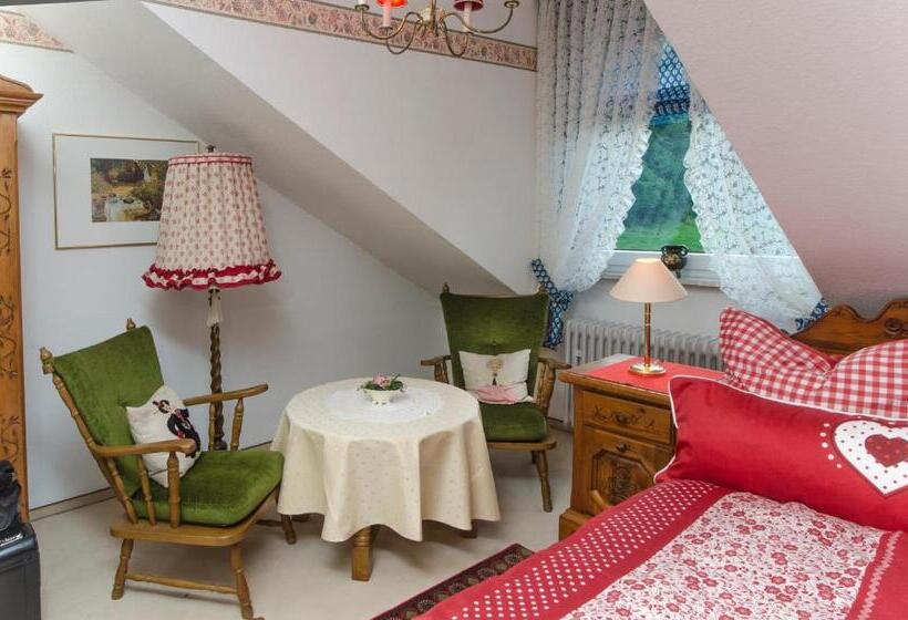 Апартаменты 3 Спальни, Wellness Und Romantik Hotel Helmboldt