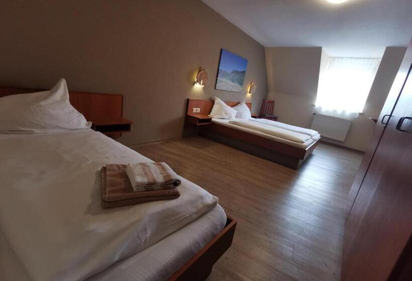 Апартаменты Комфорт 1 Спальня, Gasthaus & Hotel Drei Lilien