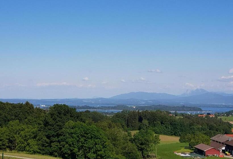 Полулюкс Вид на Горы, Berg Hotel Weingarten Garni