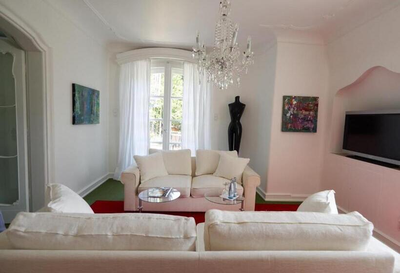 スイート, Villa Silva