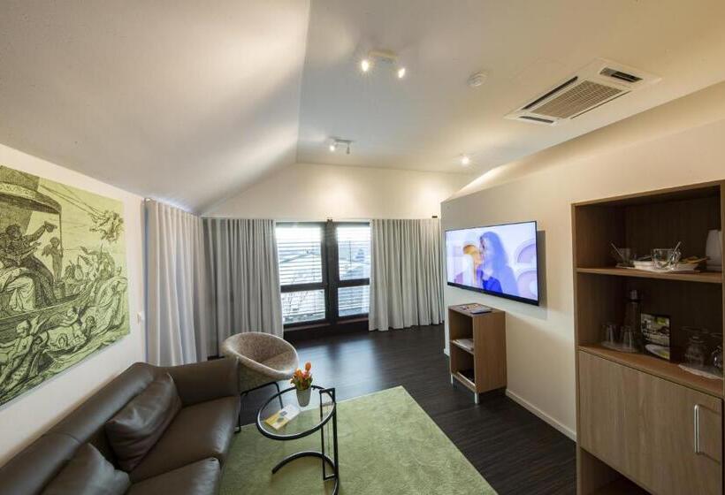 Люкс Вид на Сад, Mintrops Land Hotel Burgaltendorf