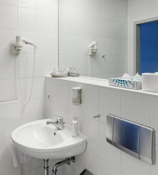 اتاق استاندارد یک نفره, Opera Hotel Köln