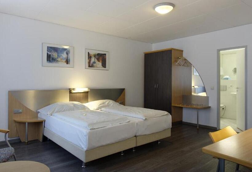 اتاق استاندارد, Opera Hotel Köln