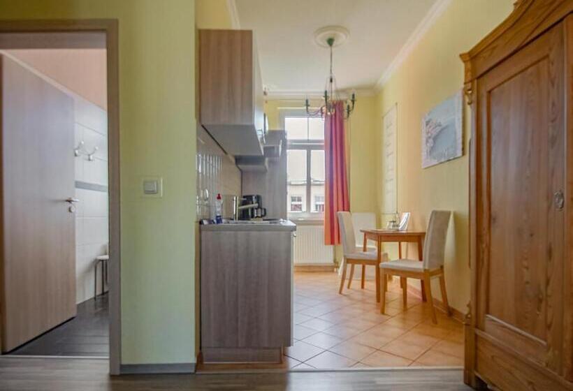 Студия Стандарт, Villa Altstadtperle Erfurt