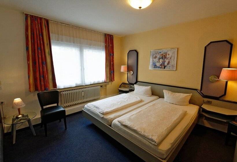 Номер Стандарт, Wiedenhof