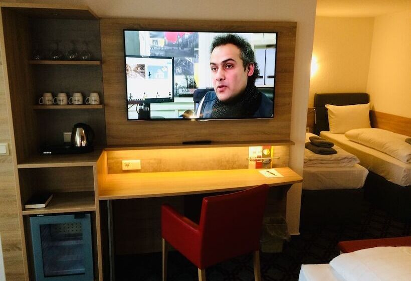 Семейный Номер, Adesso Hotel Göttingen   Pay At Property On Arrival Ihr Automatenhotel In Göttingen
