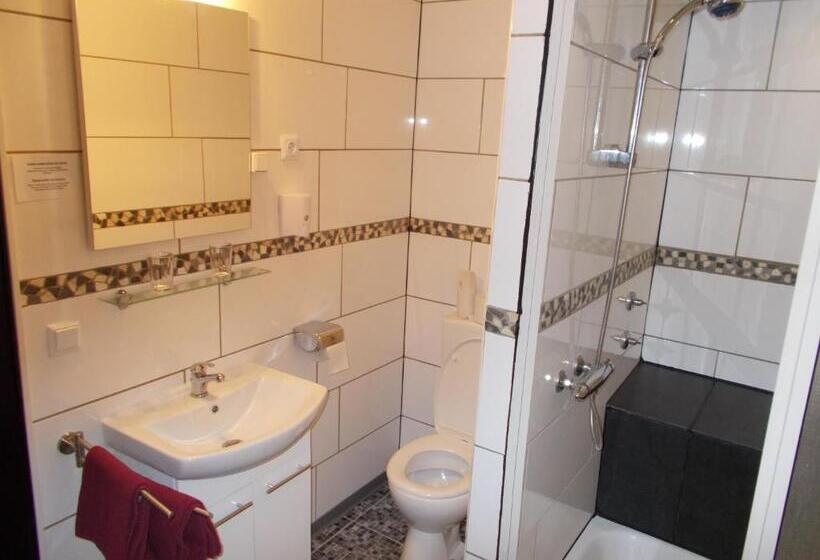Номер Стандарт, Pension Hubertus
