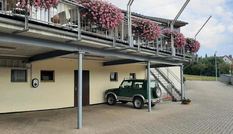 Номер Стандарт, Landgasthof Zur Scharfen Ecke