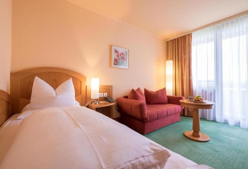 اتاق استاندارد یک نفره, Gesundheitshotel Weißenstadt Am See