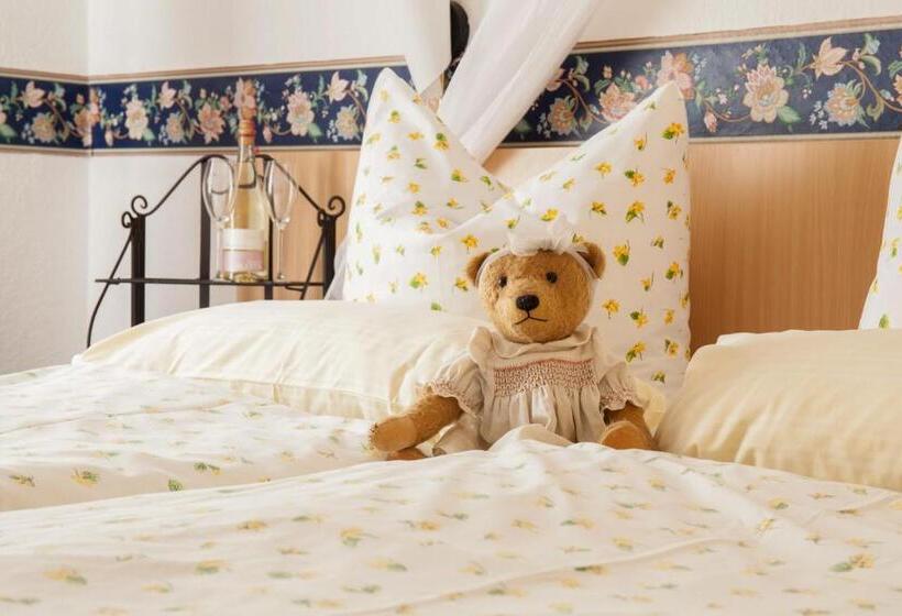 Номер Стандарт, Goldenes Faß