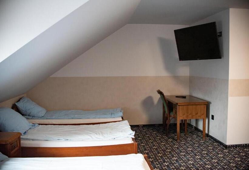 غرفة قياسية ثلاثية, Resort Jura