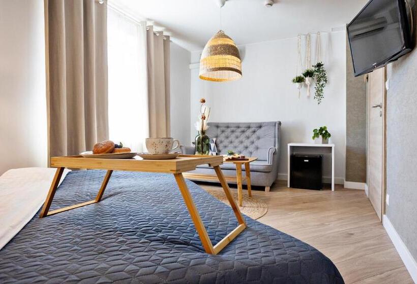 4인용 스탠다드 룸, Szuflada Rooms