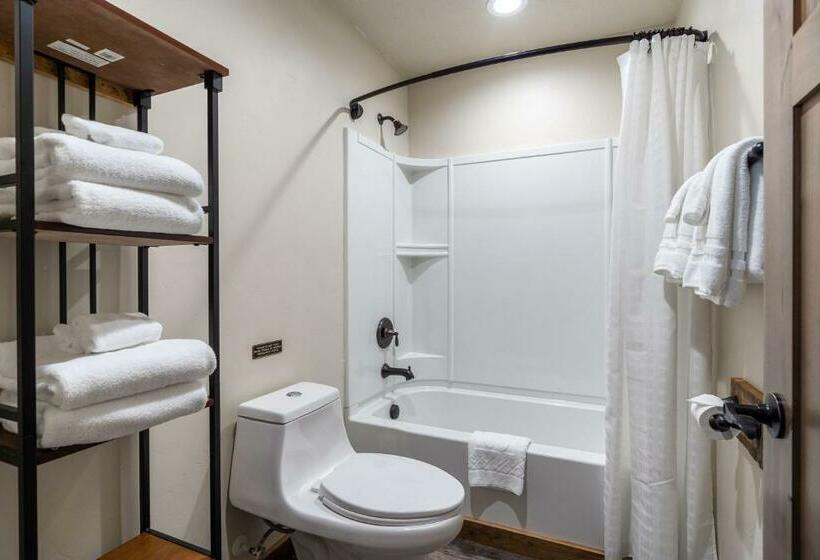 Студио Стандарт Кровать Кинг, The Adventure Inn Yellowstone