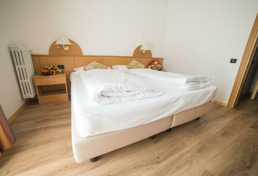 스탠다드 룸, Caminetto Mountain Resort
