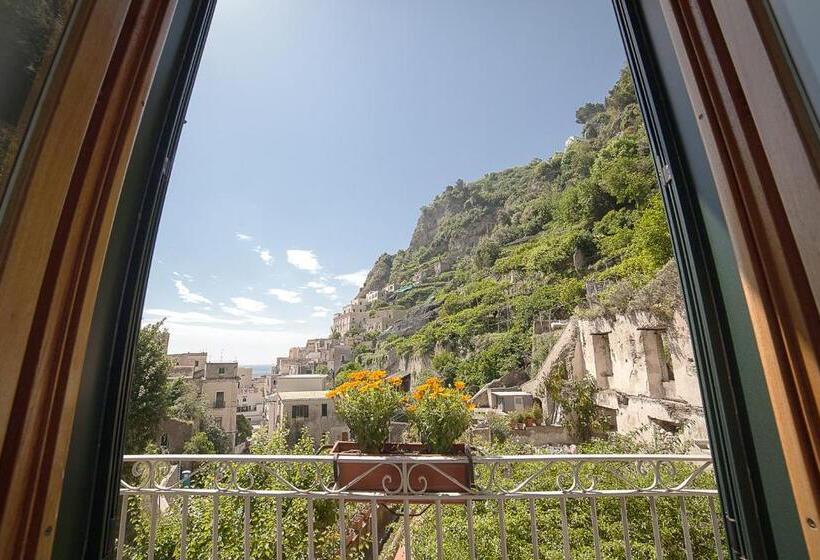 اتاق استاندارد, L'argine Fiorito