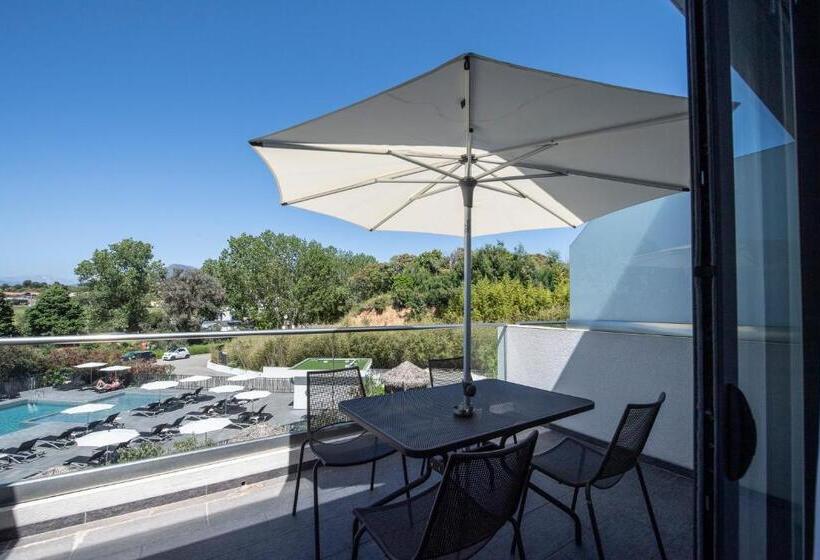 سوییت سوپریور, Suite Home Porticcio