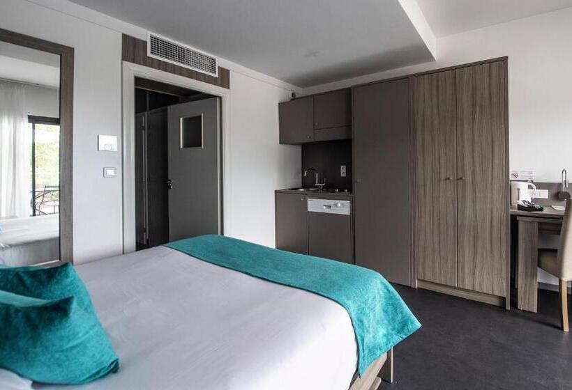 سوییت سوپریور, Suite Home Porticcio