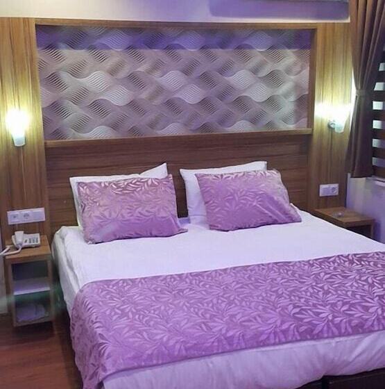 Трехместный Номер Deluxe, Göznur Otel
