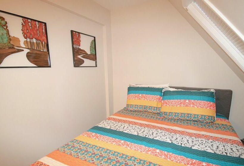 家族用アパートメント, Mountaintop Condos