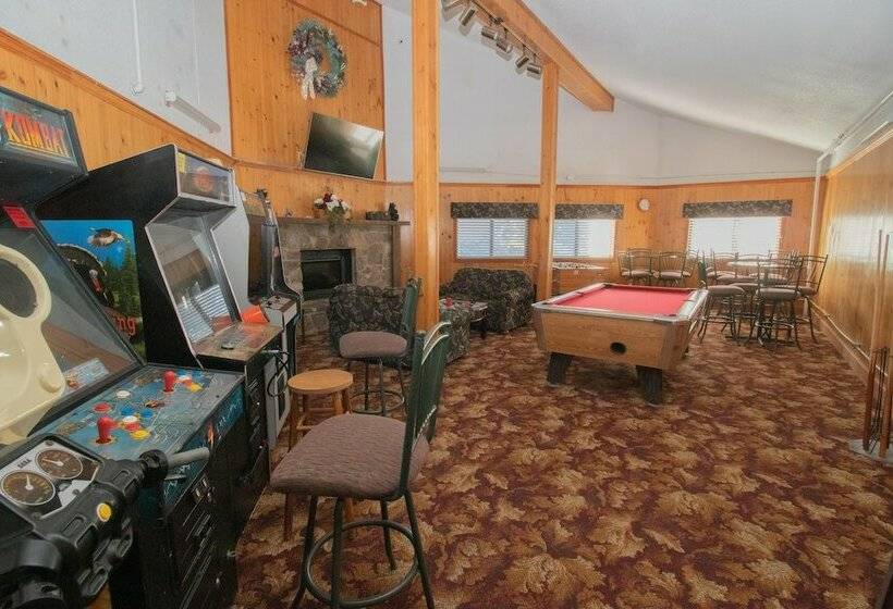 １ベッドルームアパートメント, Mountaintop Condos