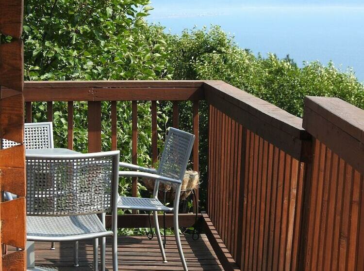 کابین, Alaska Adventure Cabins