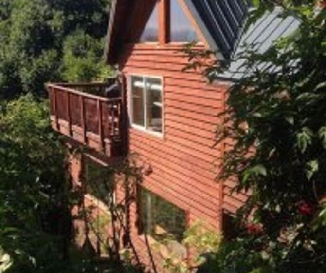 کابین, Alaska Adventure Cabins