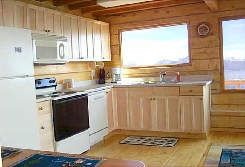 کابین, Alaska Adventure Cabins