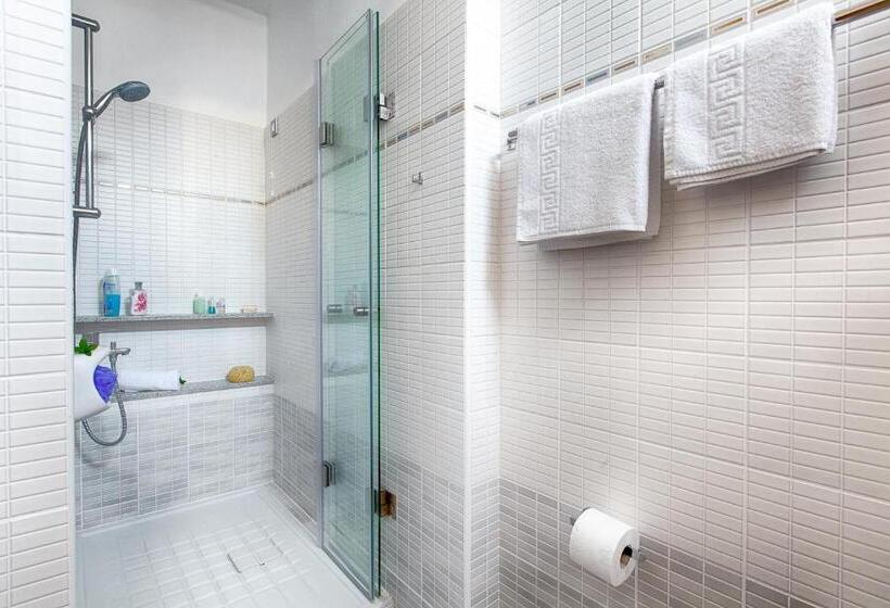 2 Bedroom Apartment Side Sea View, Giorgi S Blue Apartments