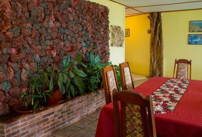 ویلای 2 خوابه, Valley View Lodge   Finca Huetares