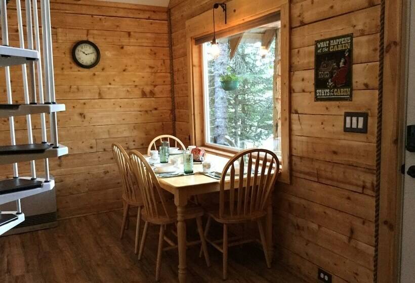 کابین, Renfro S Lakeside Retreat   Cabin S And R.v. Park
